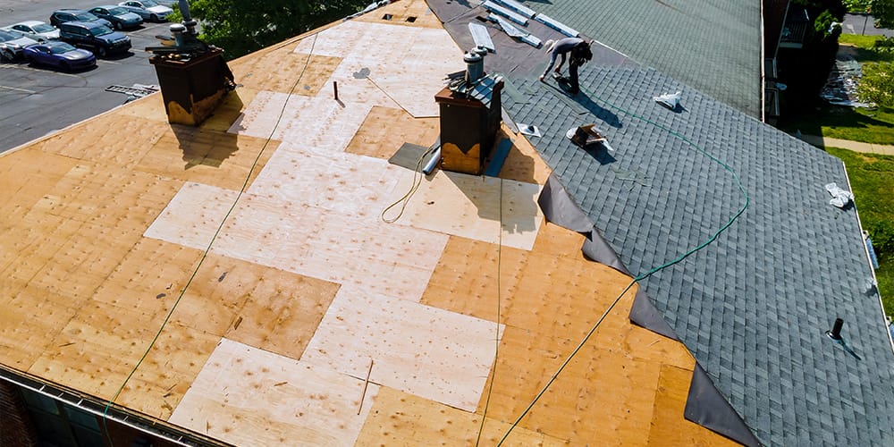 Top Notch Roof Maintenance Tips