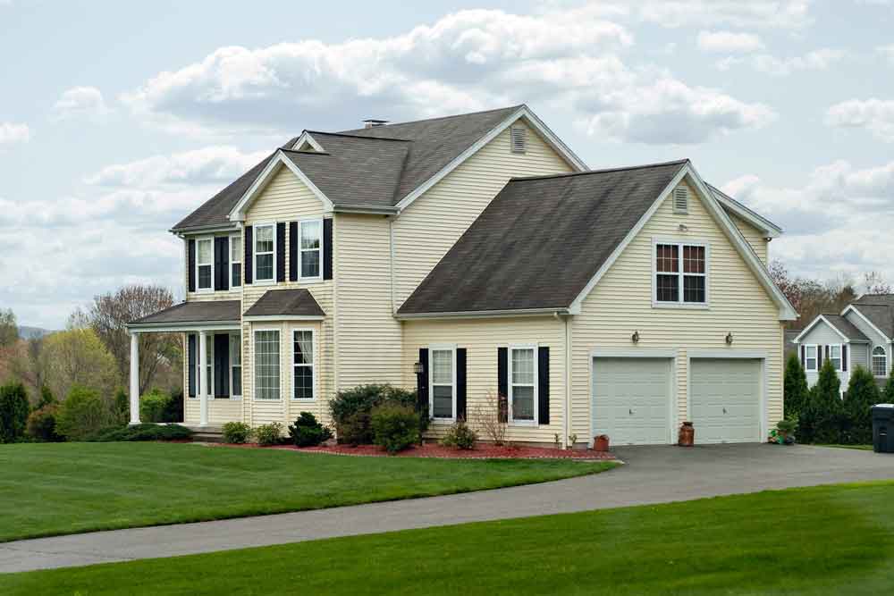 Trusted Asphalt Shingle Roofing in Canmore, AB